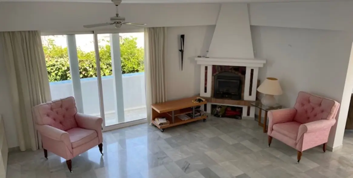 Sale of detached villa in Nerja 6