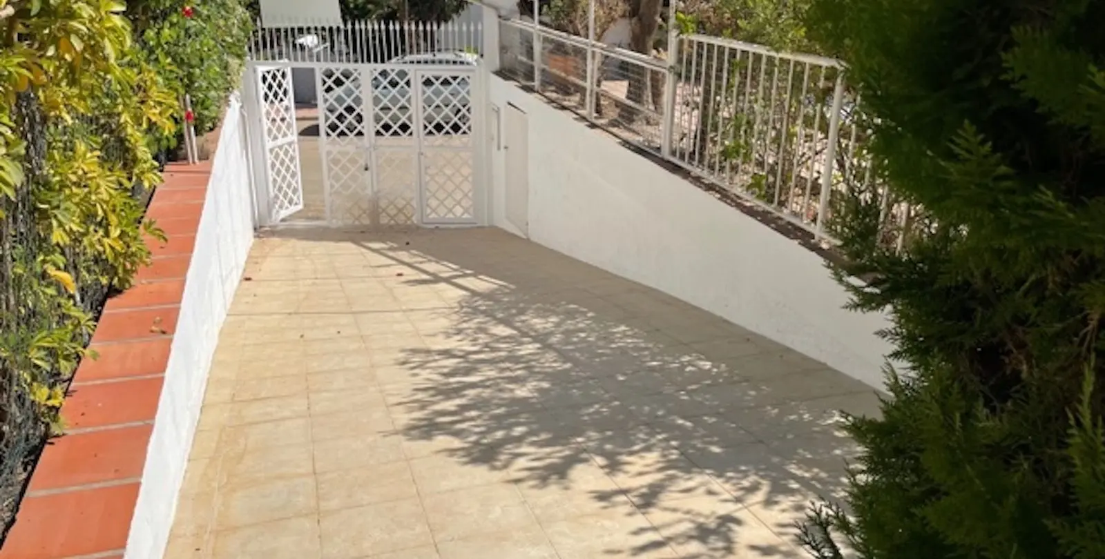 Sale of detached villa in Nerja 4