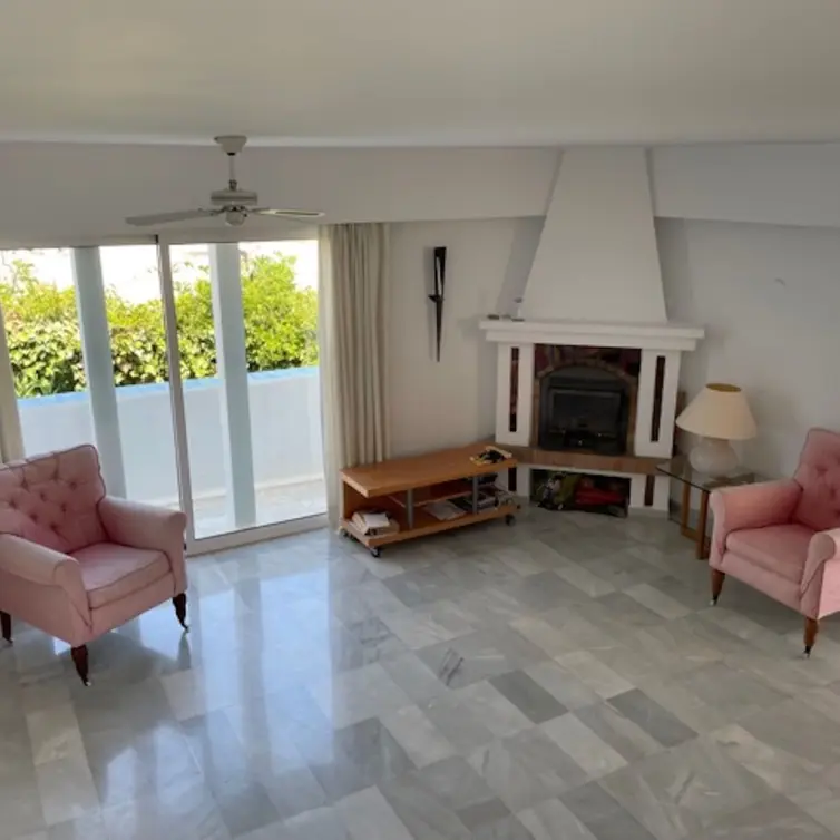 Sale of detached villa in Nerja