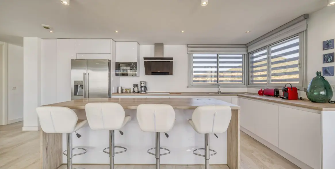 Sale of middle floor apartment in Estepona (district Estepona) 7