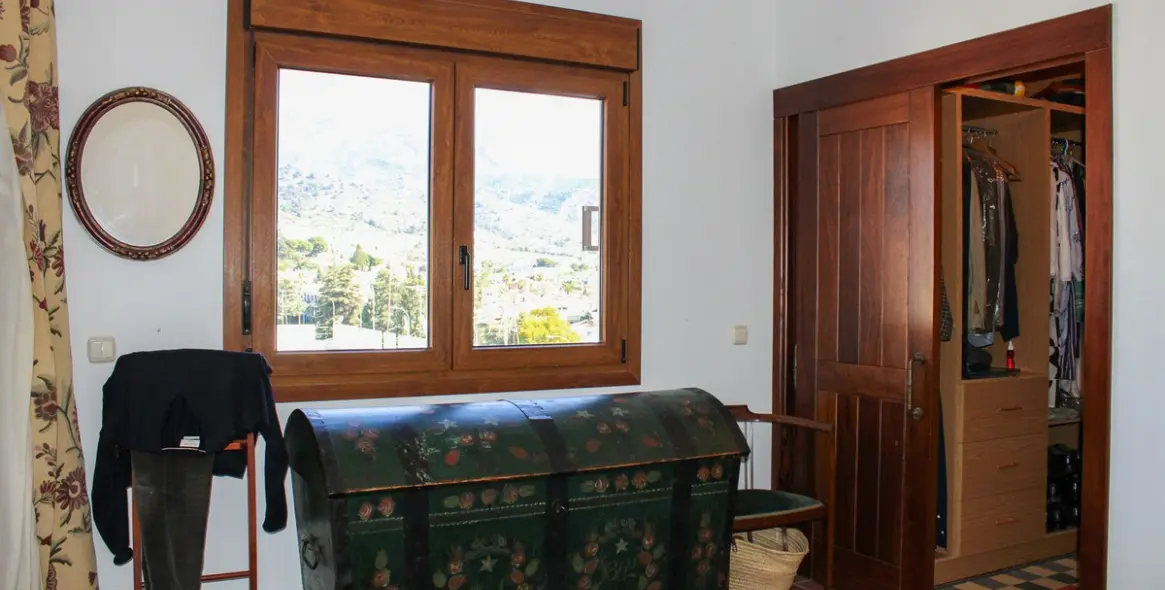 Sale of penthouse in Nerja 34