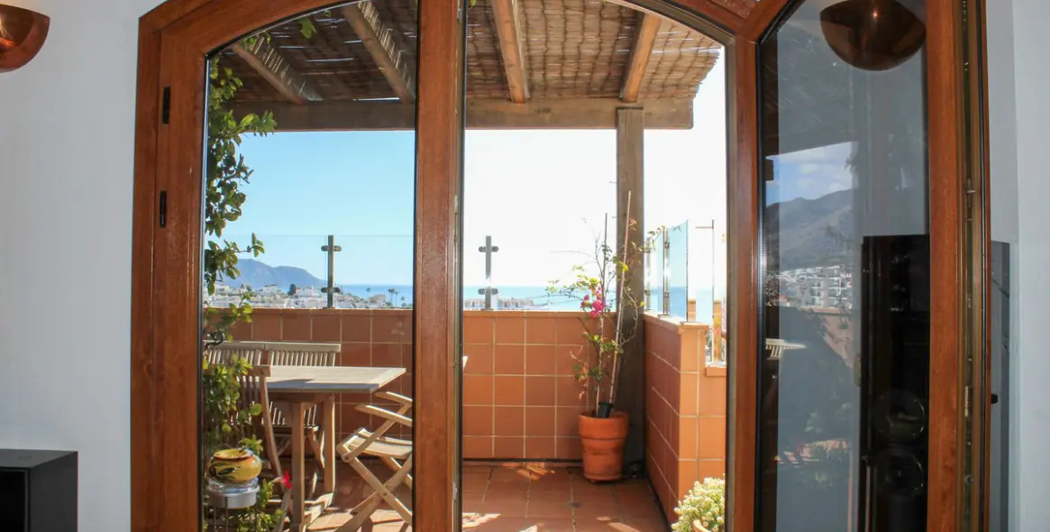 Sale of penthouse in Nerja 40