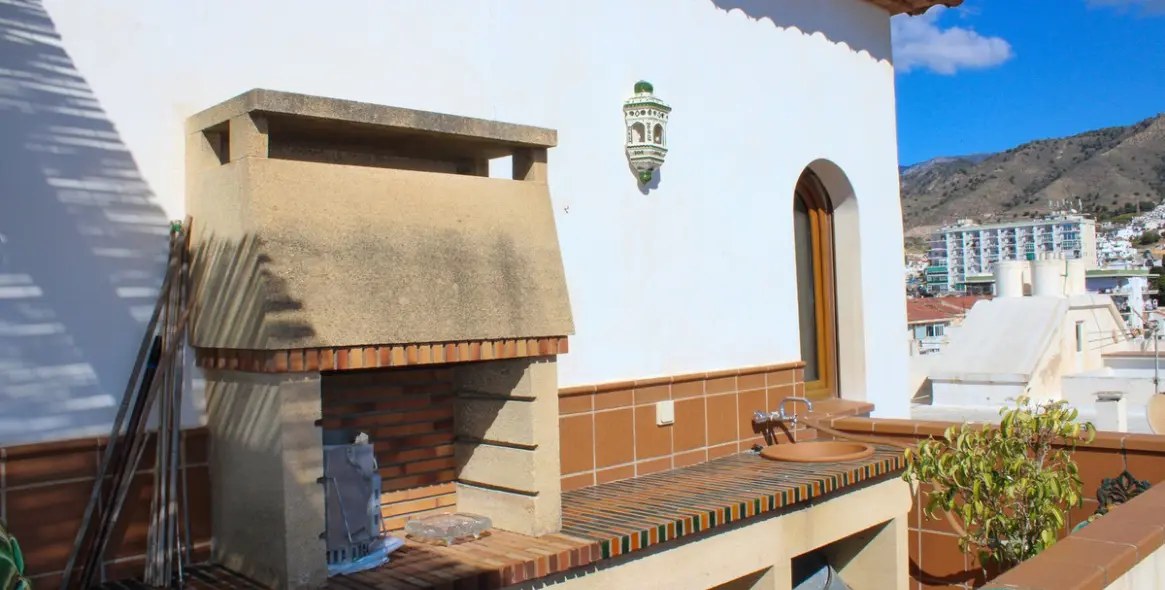 Sale of penthouse in Nerja 45
