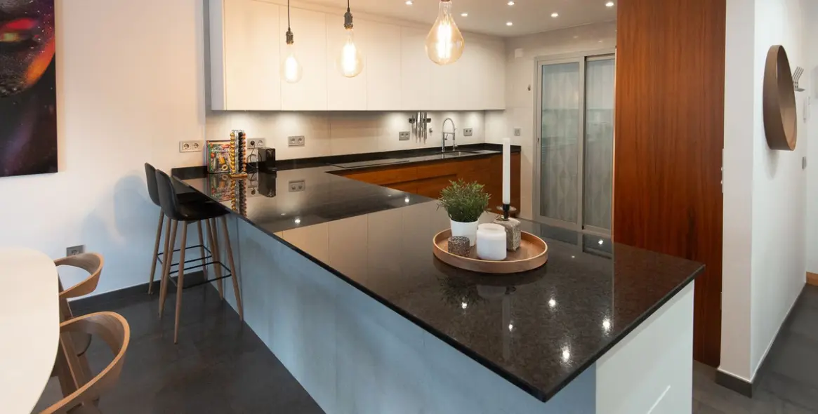 Sale of penthouse in Fuengirola 1