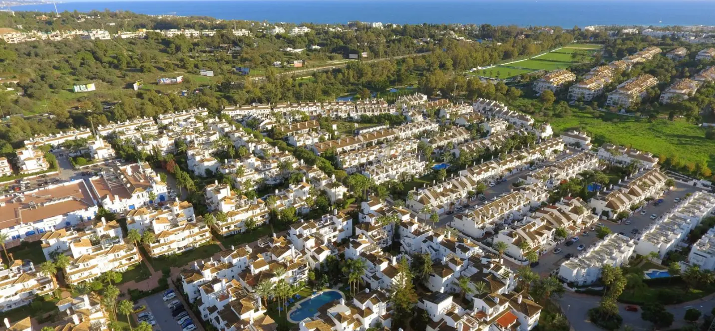 Sale of penthouse duplex in Nueva Andalucía 1