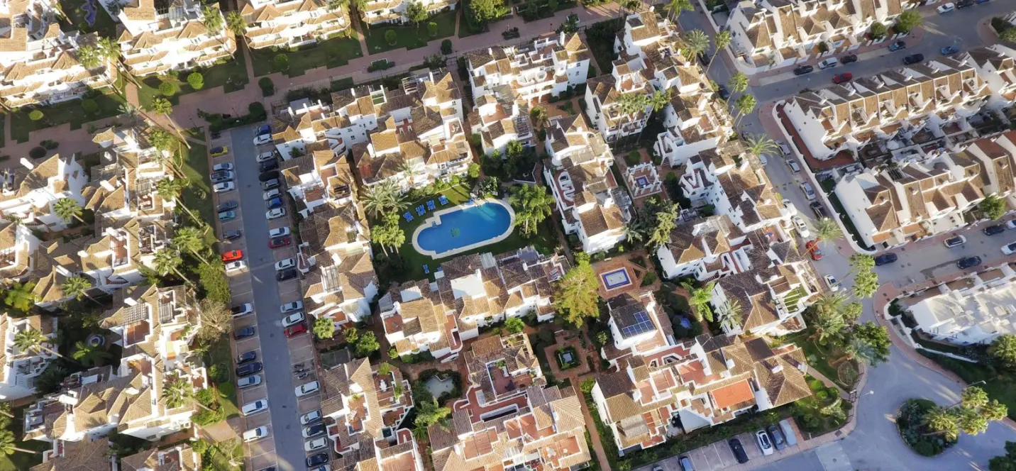 Sale of penthouse duplex in Nueva Andalucía 2