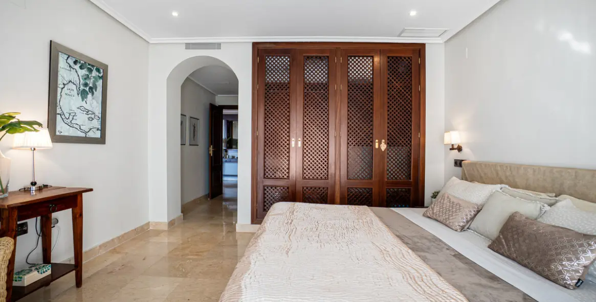 Sale of penthouse duplex in Marbella 11