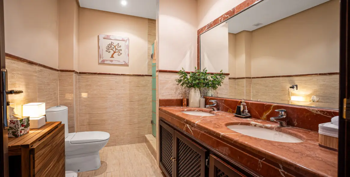 Sale of penthouse duplex in Marbella 13