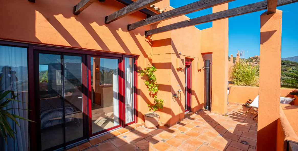 Продажа двухуровневого пентхауса в Marbella 22