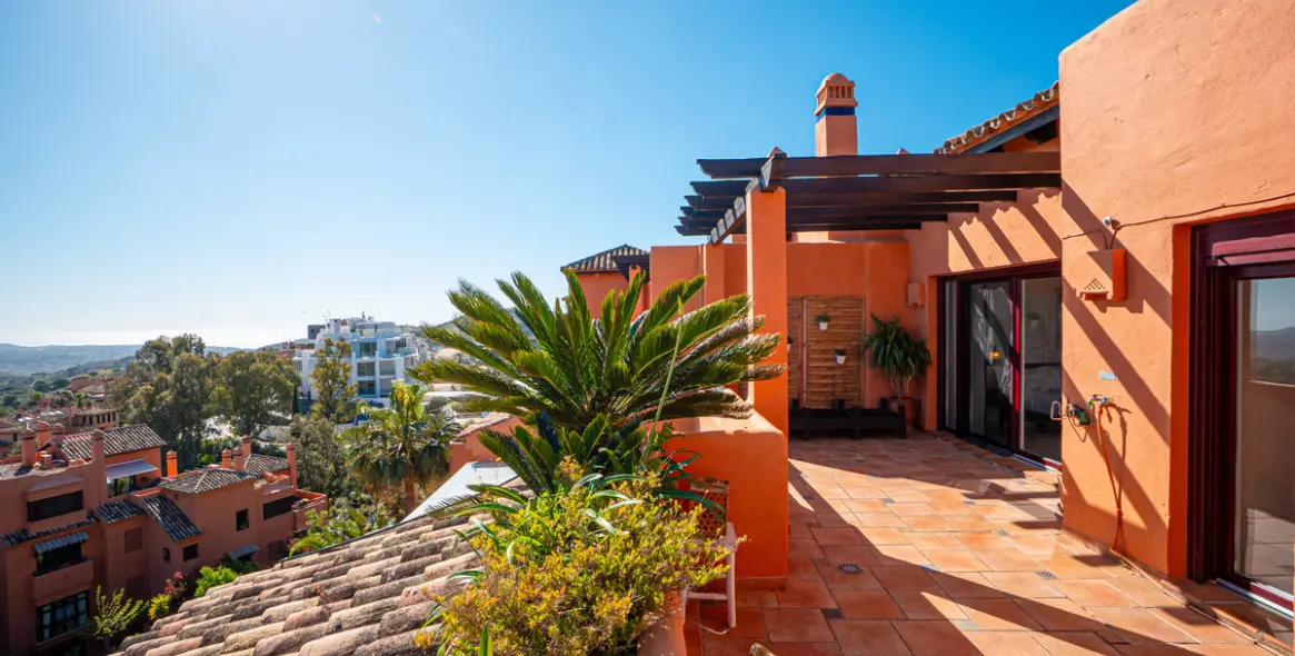 Продажа двухуровневого пентхауса в Marbella 34