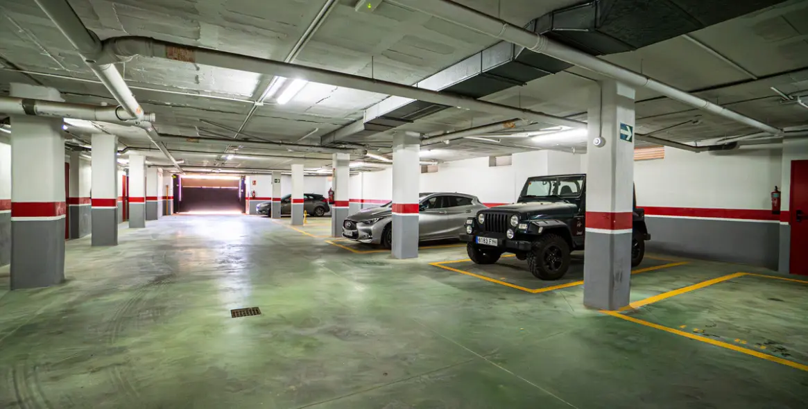 Продажа двухуровневого пентхауса в Marbella 36