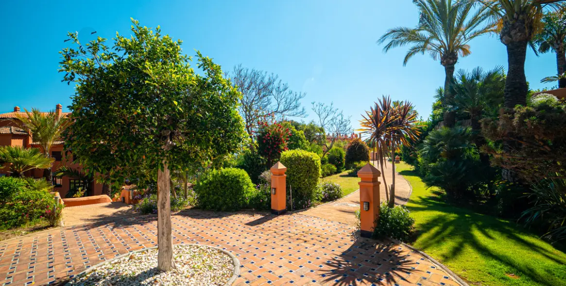 Продажа двухуровневого пентхауса в Marbella 39