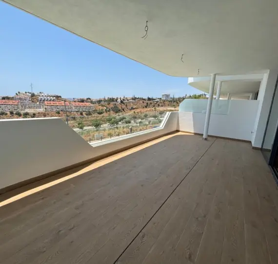 Продажа апартаментов на среднем этаже в Fuengirola