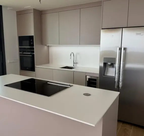 Продажа апартаментов на среднем этаже в Fuengirola