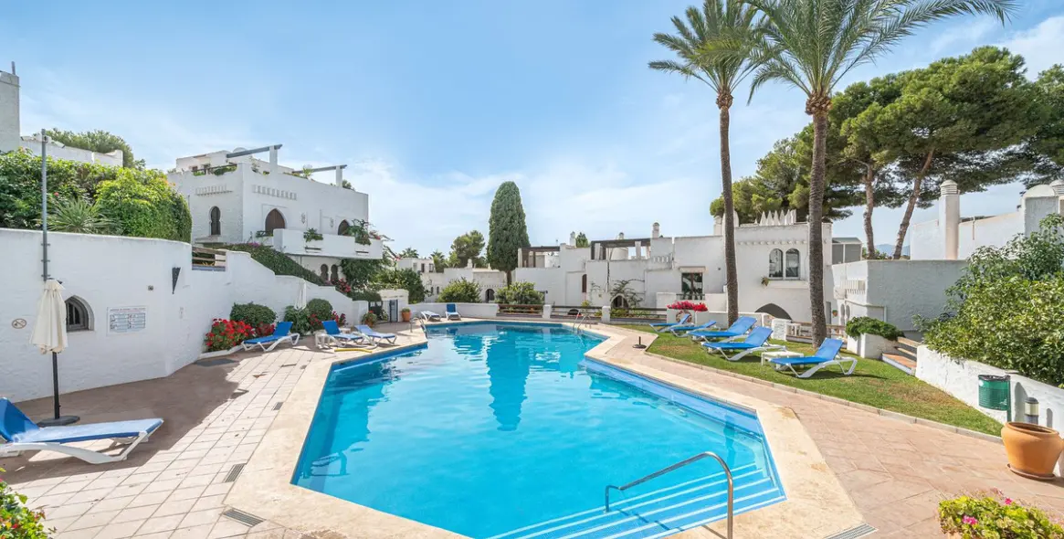 Продажа таунхауса в Nueva Andalucía 2