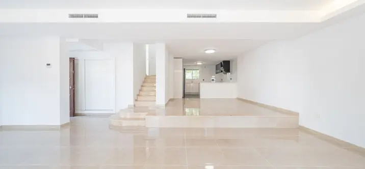 Sale of townhouse in Nueva Andalucía 3