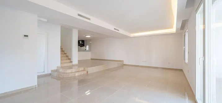 Sale of townhouse in Nueva Andalucía 4
