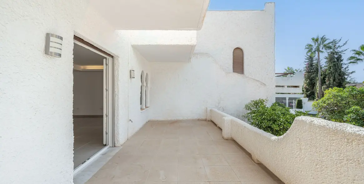 Продажа таунхауса в Nueva Andalucía 13