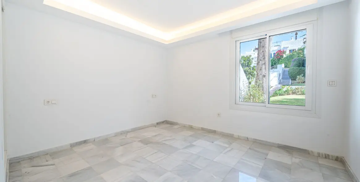 Продажа таунхауса в Nueva Andalucía 17