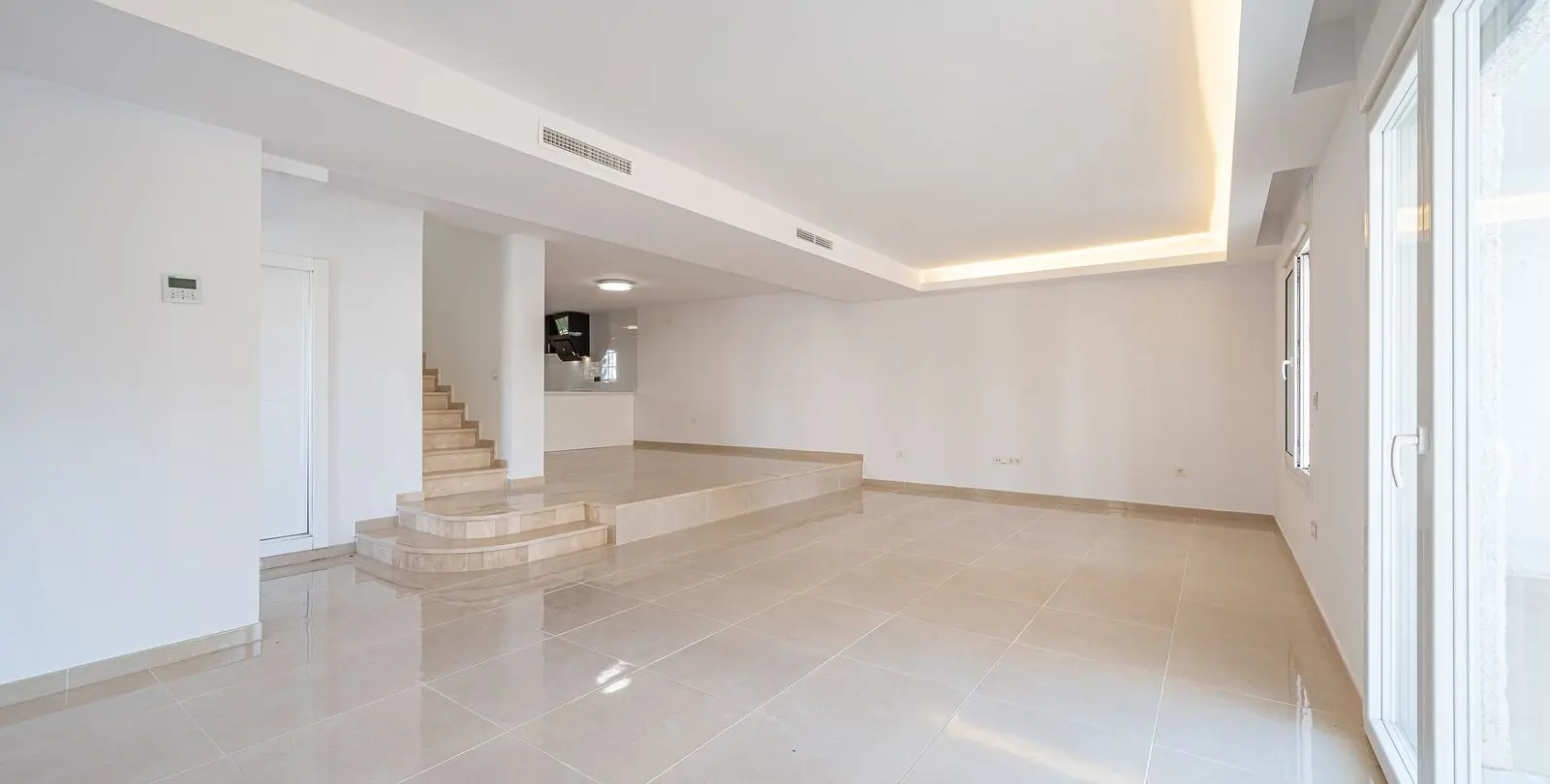 Sale of townhouse in Nueva Andalucía 5