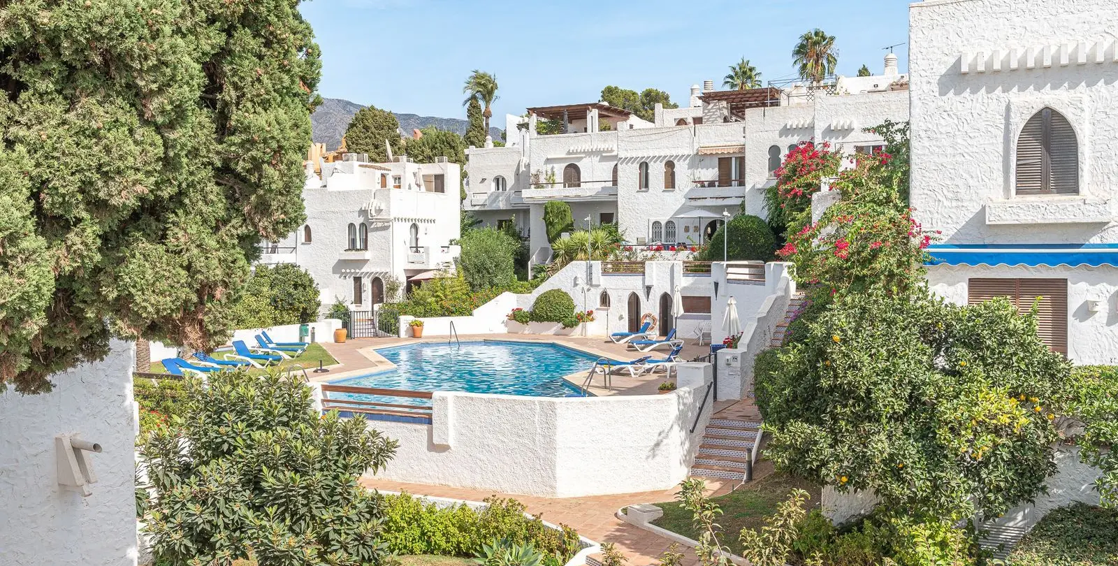 Sale of townhouse in Nueva Andalucía 33