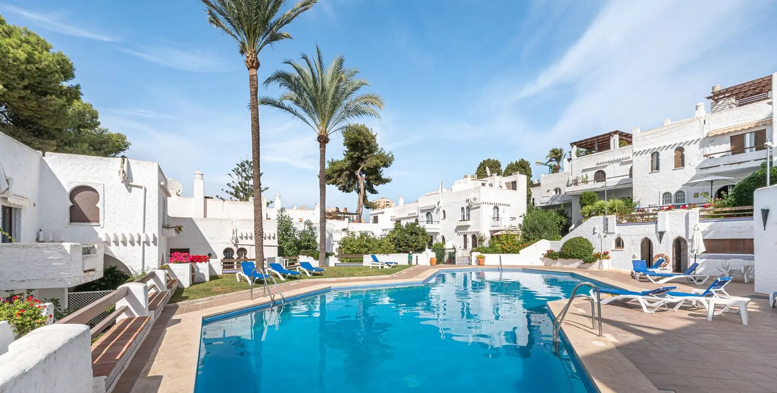 Sale of townhouse in Nueva Andalucía 35