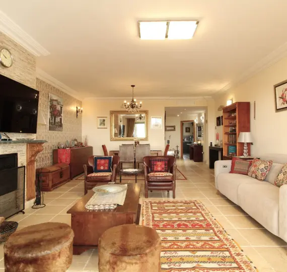 Sale of middle floor apartment in Los Flamingos