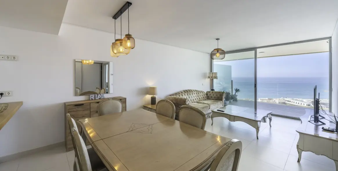 Продажа апартаментов на среднем этаже в Higueron 3