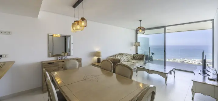 Продажа апартаментов на среднем этаже в Higueron 2