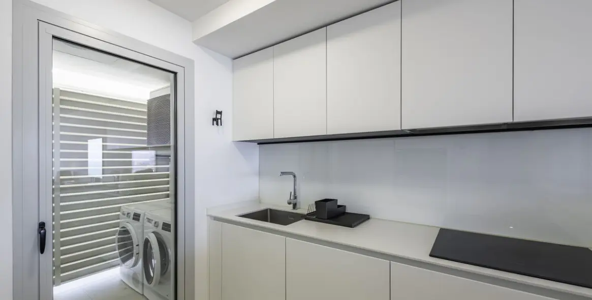 Продажа апартаментов на среднем этаже в Higueron 13