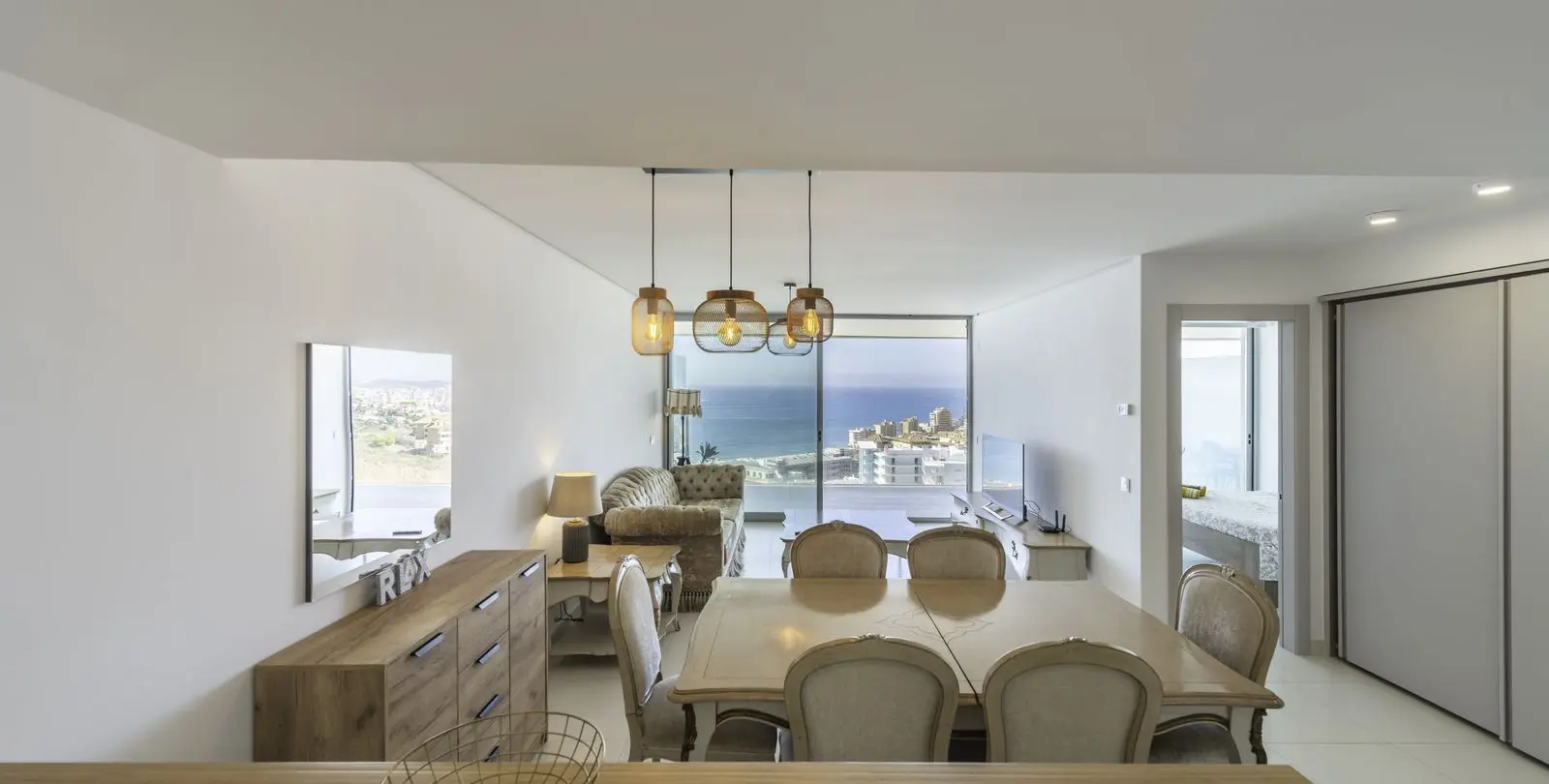 Venta de apartamento en planta media en Higueron 4