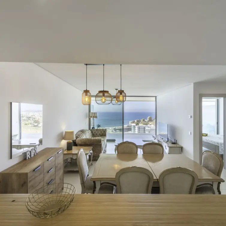 Sale of middle floor apartment in Higueron