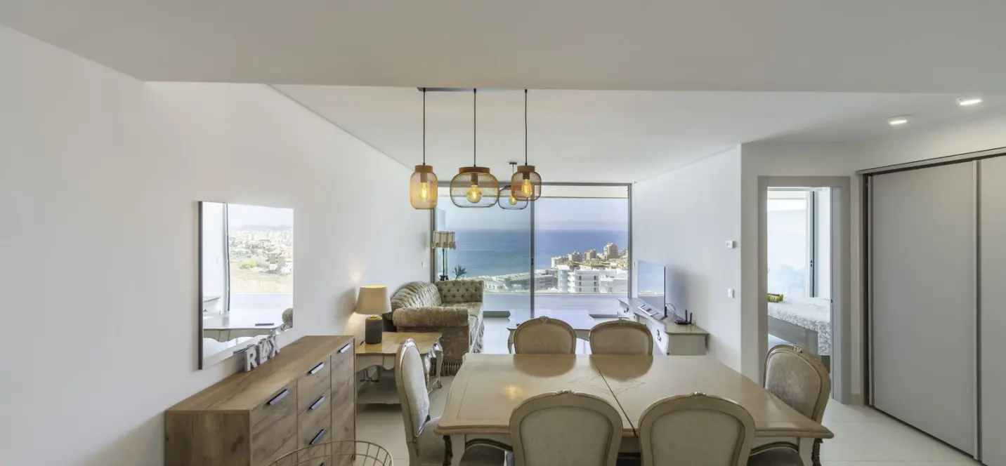 Sale of middle floor apartment in Higueron 3