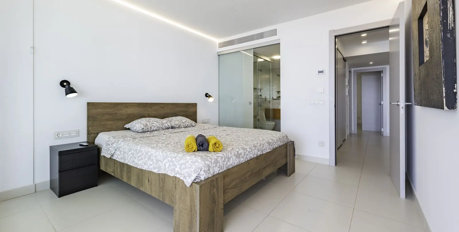 Venta de apartamento en planta media en Higueron 22