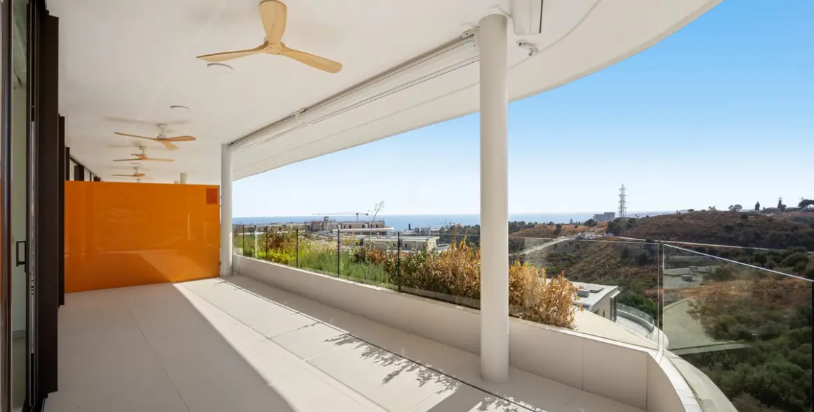 Продажа апартаментов на среднем этаже в Fuengirola 1