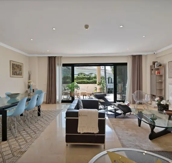 Sale of townhouse in Atalaya