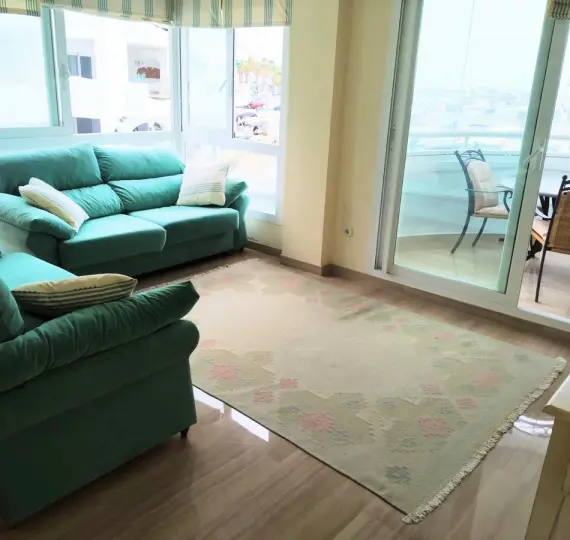 Продажа апартаментов на среднем этаже в Benalmadena Costa