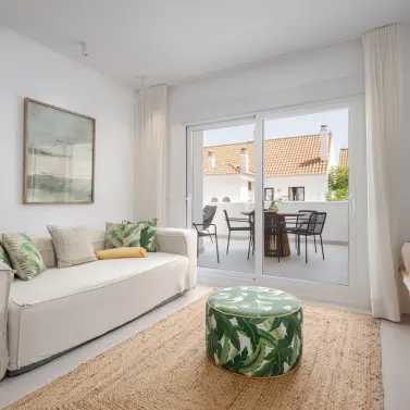 Short-term rent of middle floor apartment in Nueva Andalucía