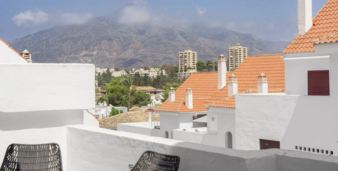 Short-term rent of middle floor apartment in Nueva Andalucía 29