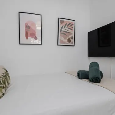 Alquiler a largo plazo de apartamento en planta media en Nueva Andalucía