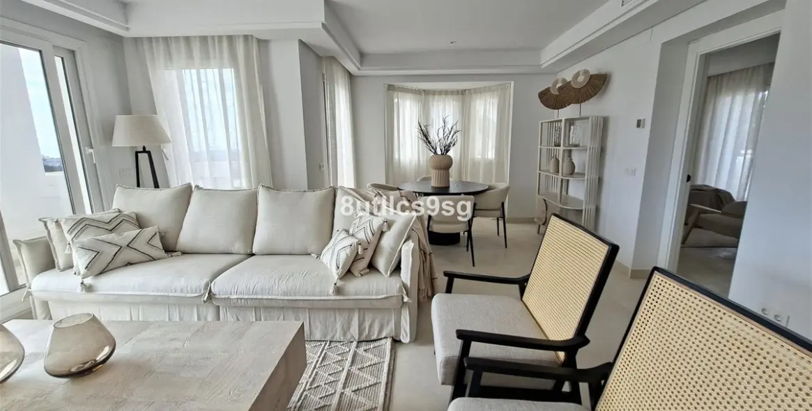 Продажа апартаментов на среднем этаже в Aloha 4