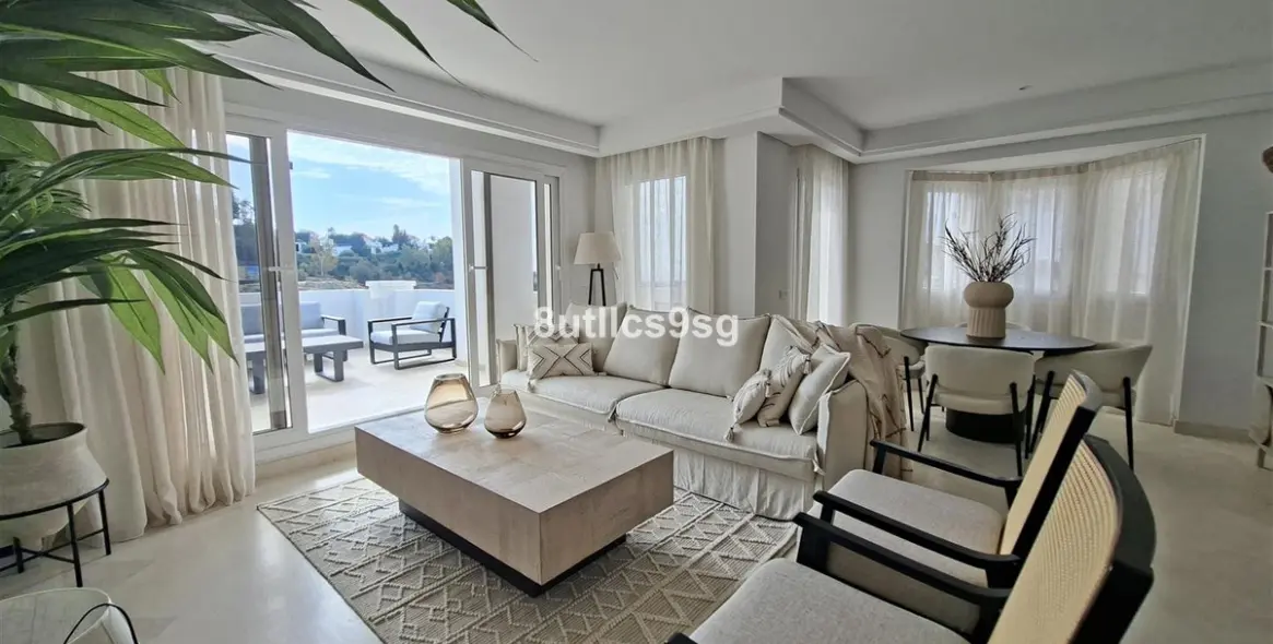 Продажа апартаментов на среднем этаже в Aloha 10