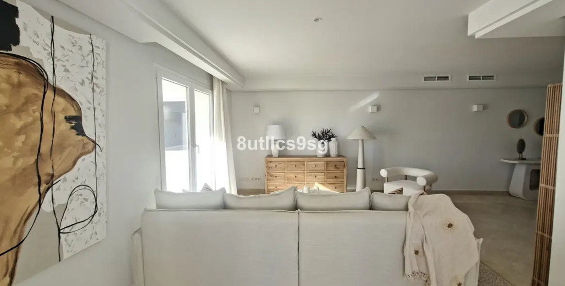 Продажа апартаментов на среднем этаже в Aloha 11