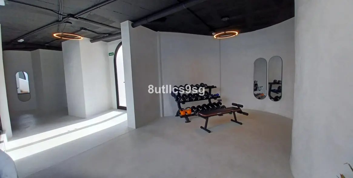 Sale of middle floor apartment in Aloha 41