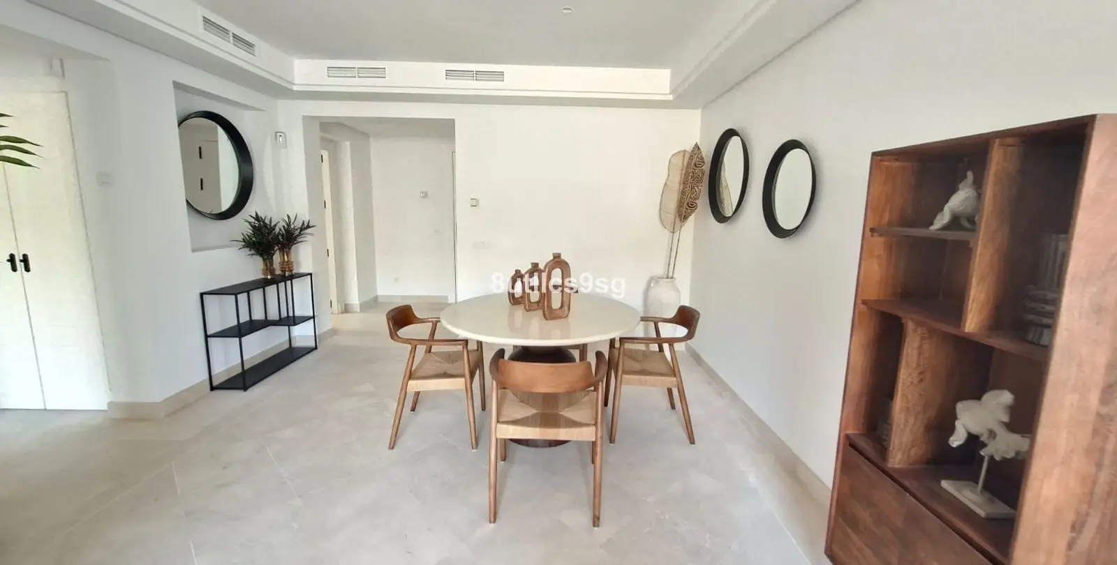 Sale of middle floor apartment in Aloha 14
