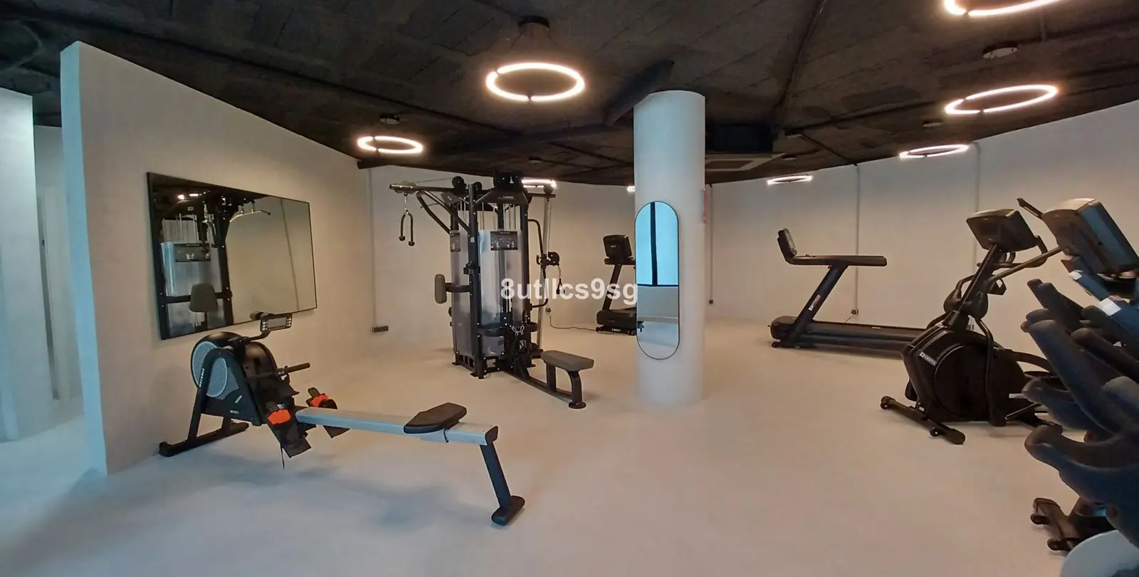 Sale of middle floor apartment in Aloha 42