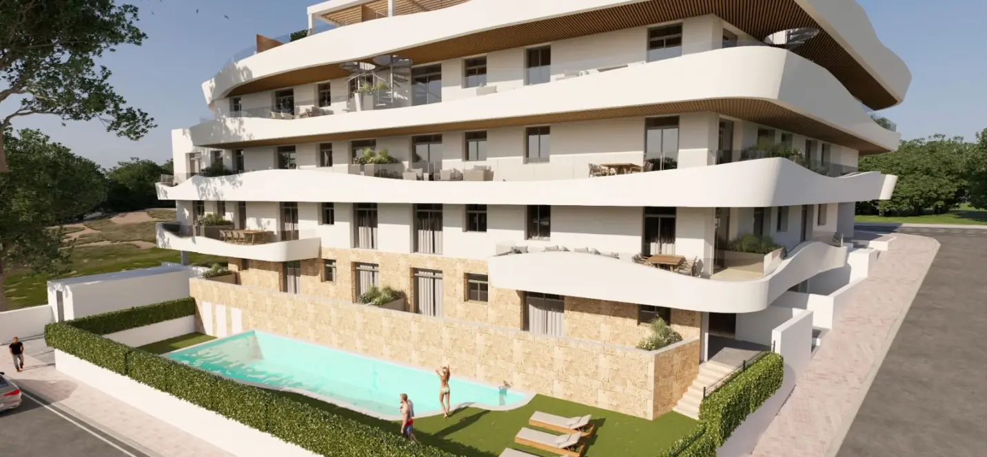 Продажа двухуровневого пентхауса в Estepona 1