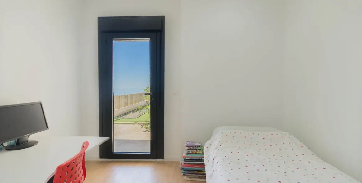 Продажа  отдельно стоящей виллы в Chilches 22