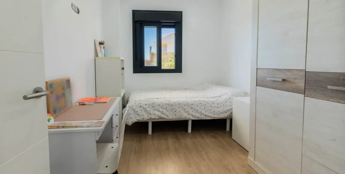 Продажа  отдельно стоящей виллы в Chilches 35