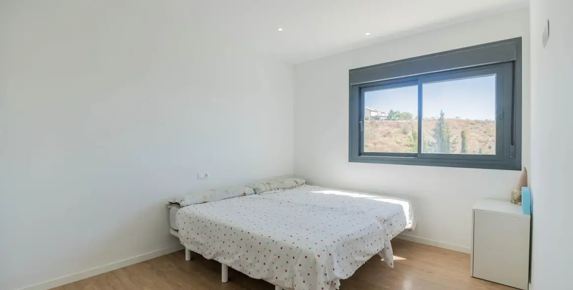 Продажа  отдельно стоящей виллы в Chilches 40